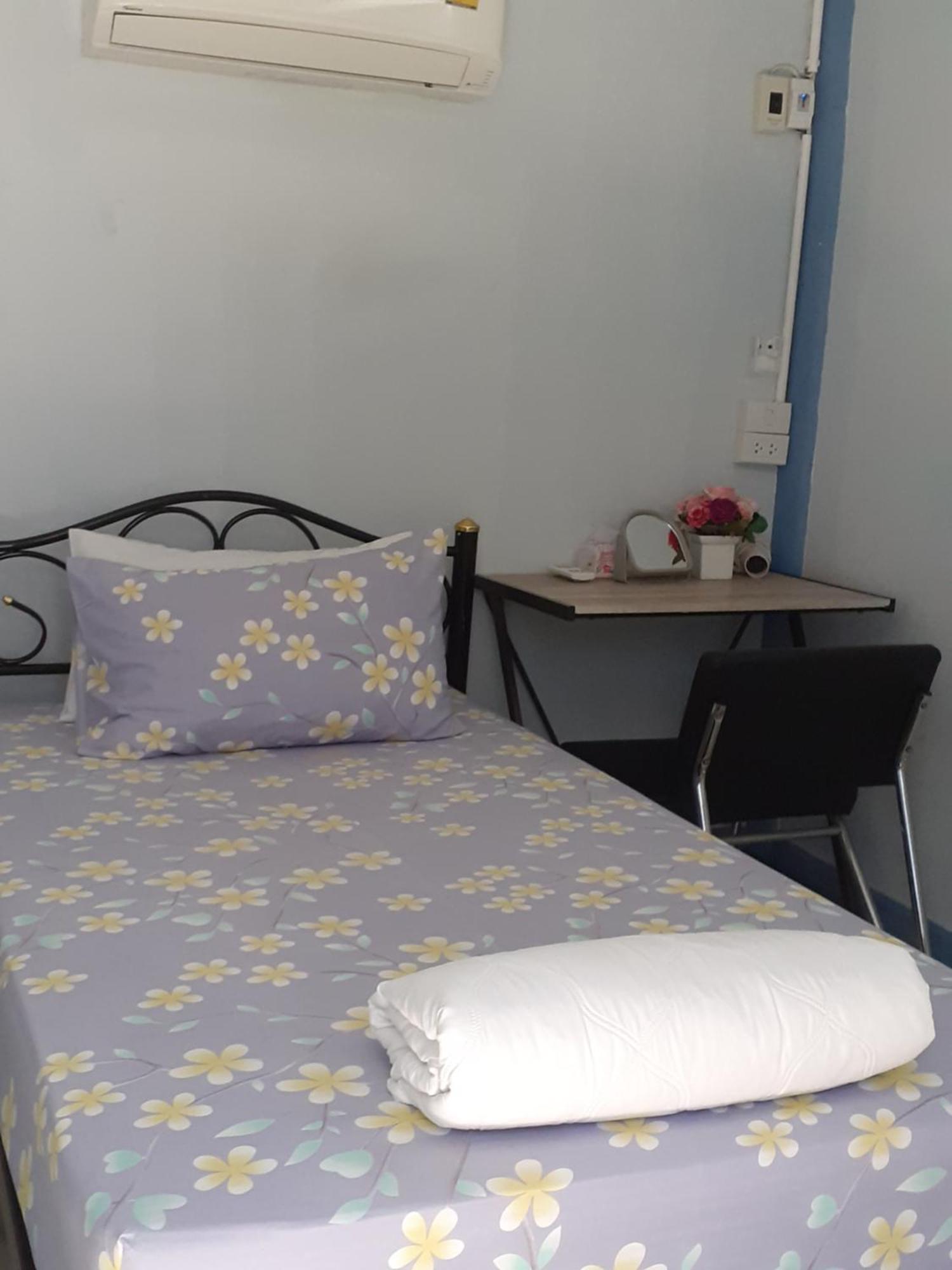 Baansu Hostal *